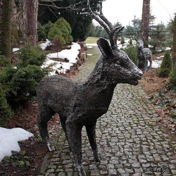 figury z metalu - koziołek ze stali - skala 1:1 - galeria rzeźb stalowych Dębica - numer kat.Z4