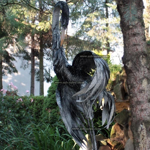 rzeźby z metalu - żuraw ze stali - wysokość 1,8m - numer kat.Z23